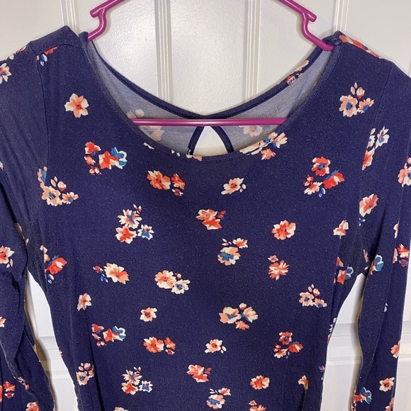 Motherhood Maternity Floral Long Sleeve - Picture 5 of 6